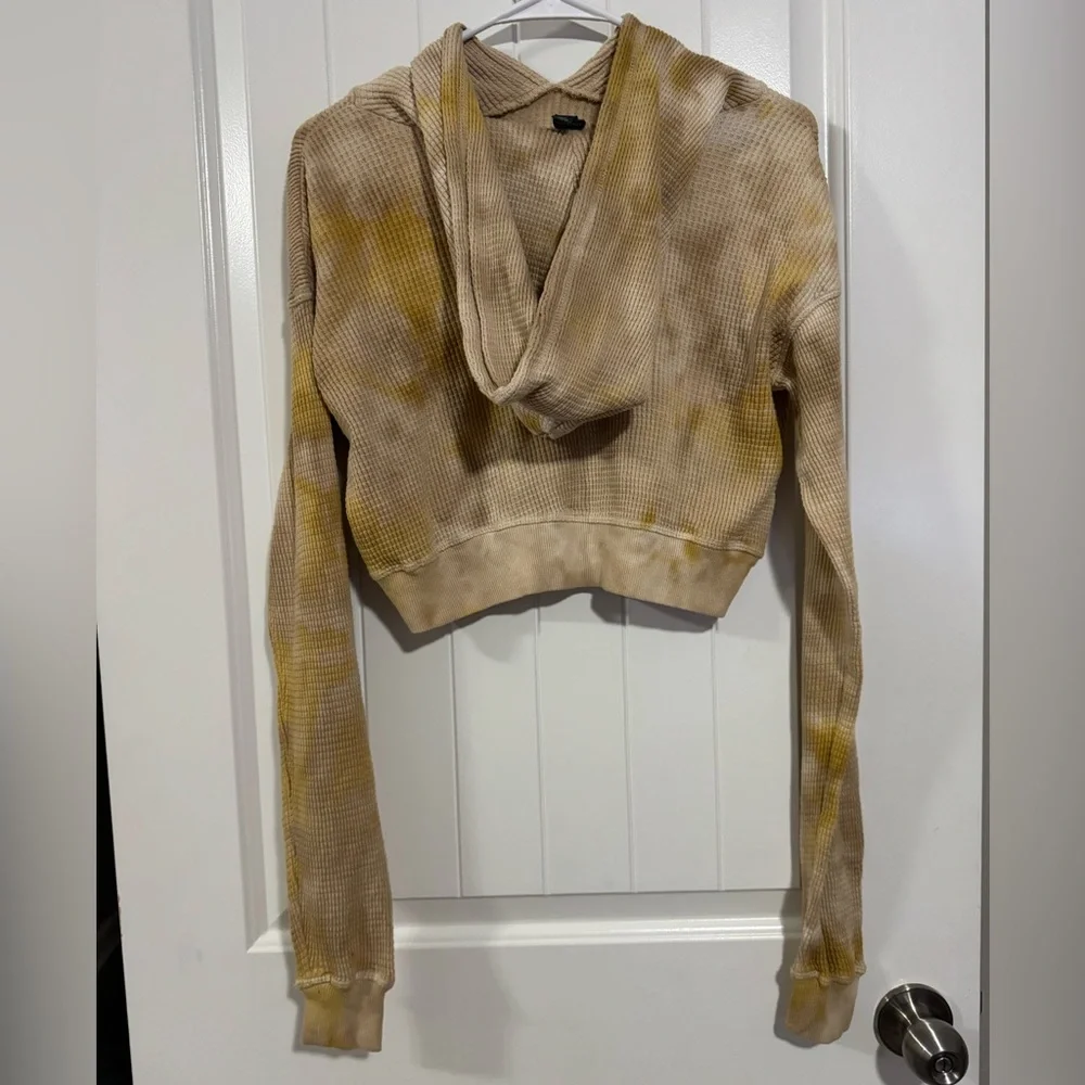Wild Fable Cropped Tie Dye Hoodie Tan Yellow Boxy Sweatshirt Small - Picture 2 of 4